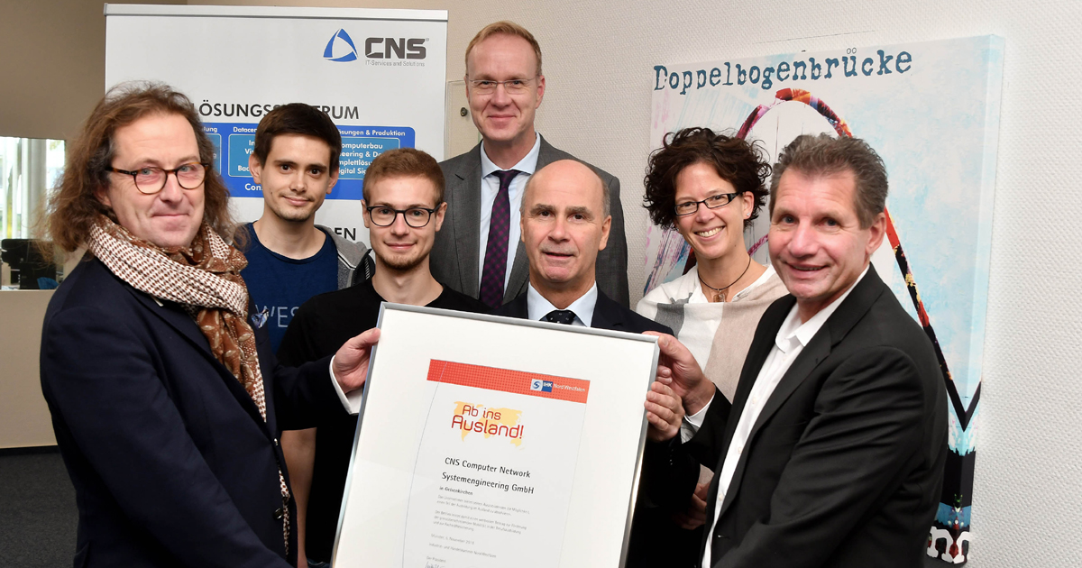 Unser Auszubildender erhält den Europass!